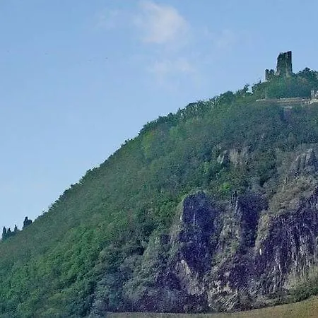 Mit Rheinblick In Bei Linz Am Rhein Ockenfels